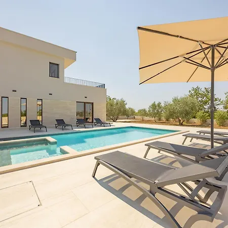Cvita By Adriaticluxuryvillas * Policnik