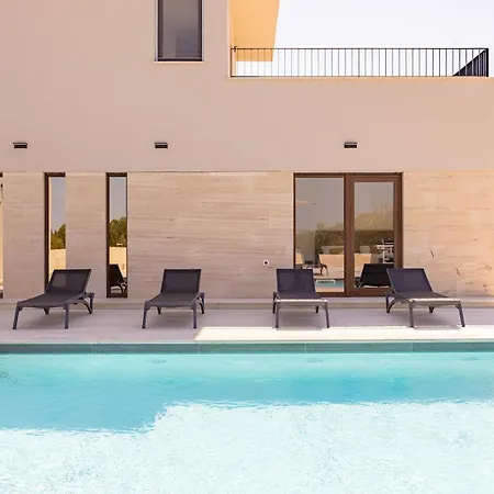 וילה Cvita By Adriaticluxuryvillas Policnik