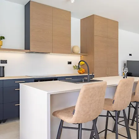 Cvita By Adriaticluxuryvillas 别墅 Policnik