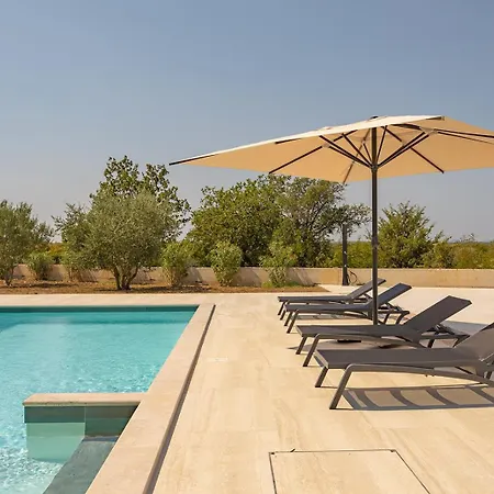 Cvita By Adriaticluxuryvillas Policnik